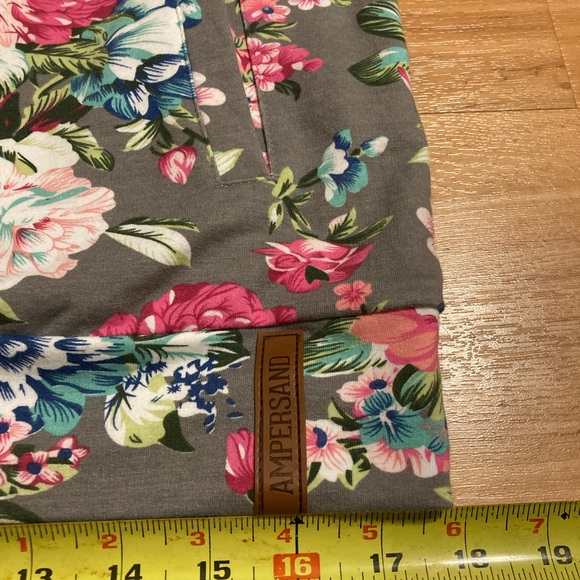 Ampersand Ave Doublehood in Floral Frenzy Size Small NWOT - Picture 9 of 9